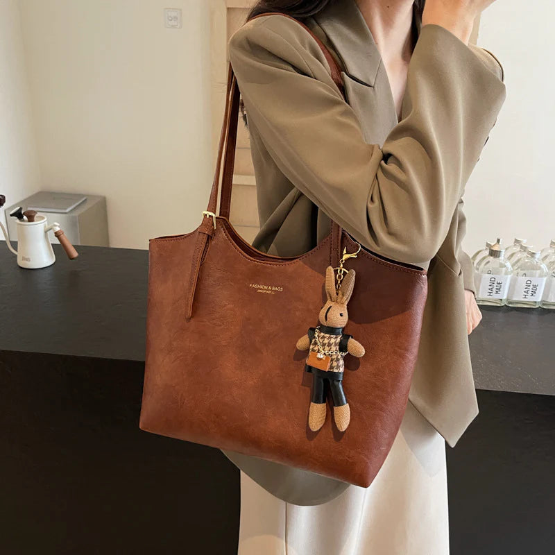 Trendy Solo Strap Glossy Leather Purse