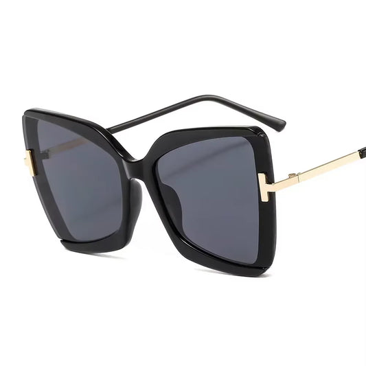 Butterfly Fashion Woman Sunglasses Vintage Colorful Brand Design Glasses Metal Decorationg Oversized Ladies Eyewear Gafas De Sol