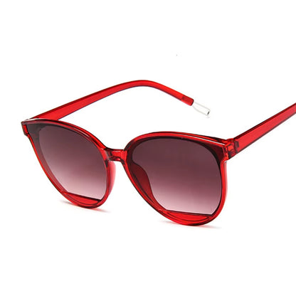 New Classic Oval Red Woman Sunglasses Female Vintage Luxury Plastic Brand Designer Cat Eye Sun Glasses UV400 Fashion